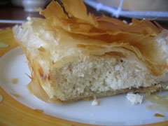 Cheese and onions pie
