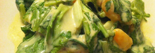 Green salad with figs